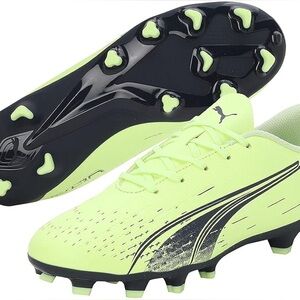 Brand new PUMA Soccer Cleats Ultra Play Fg/Ag size W8